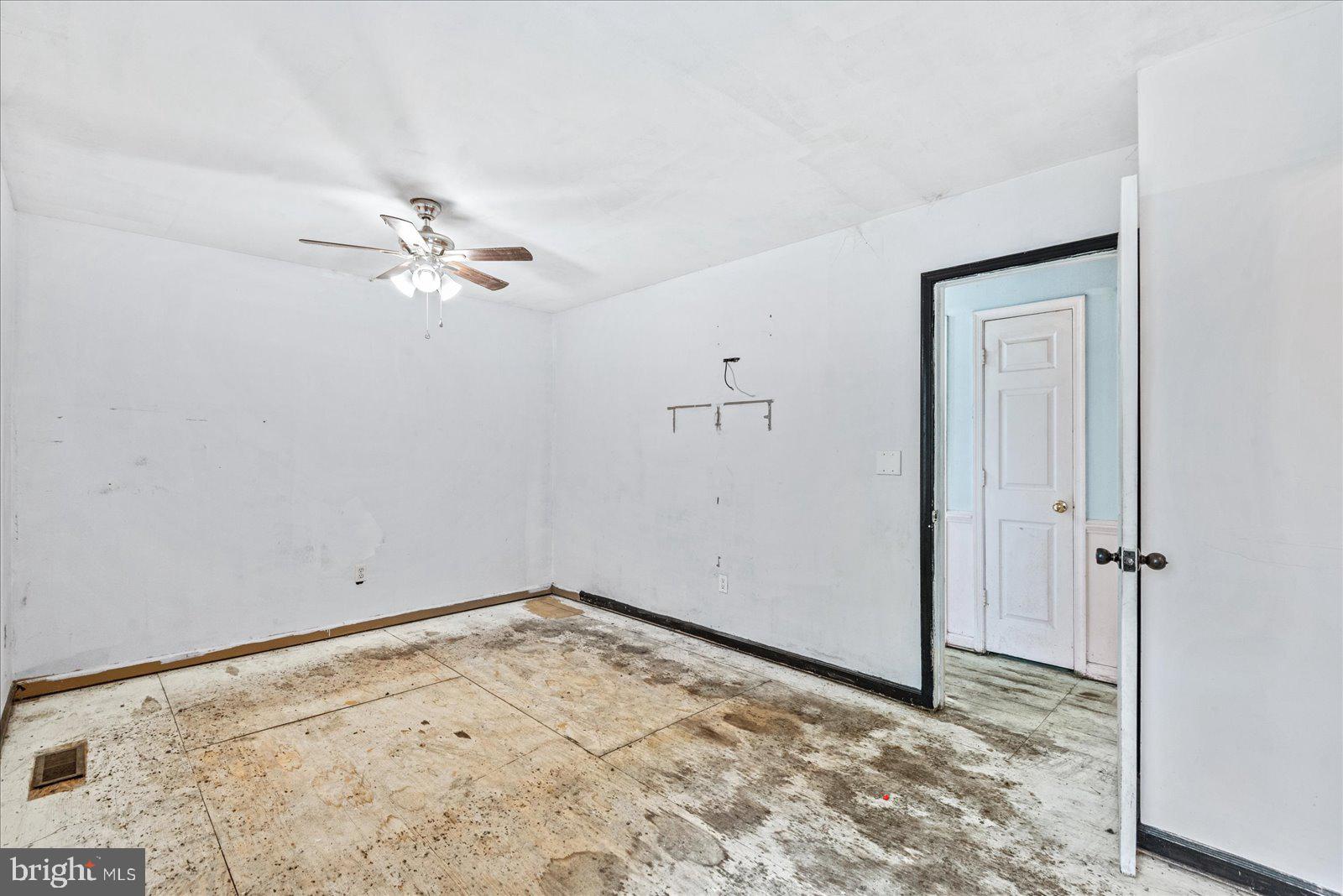 10711 ANN DAVIS DRIVE