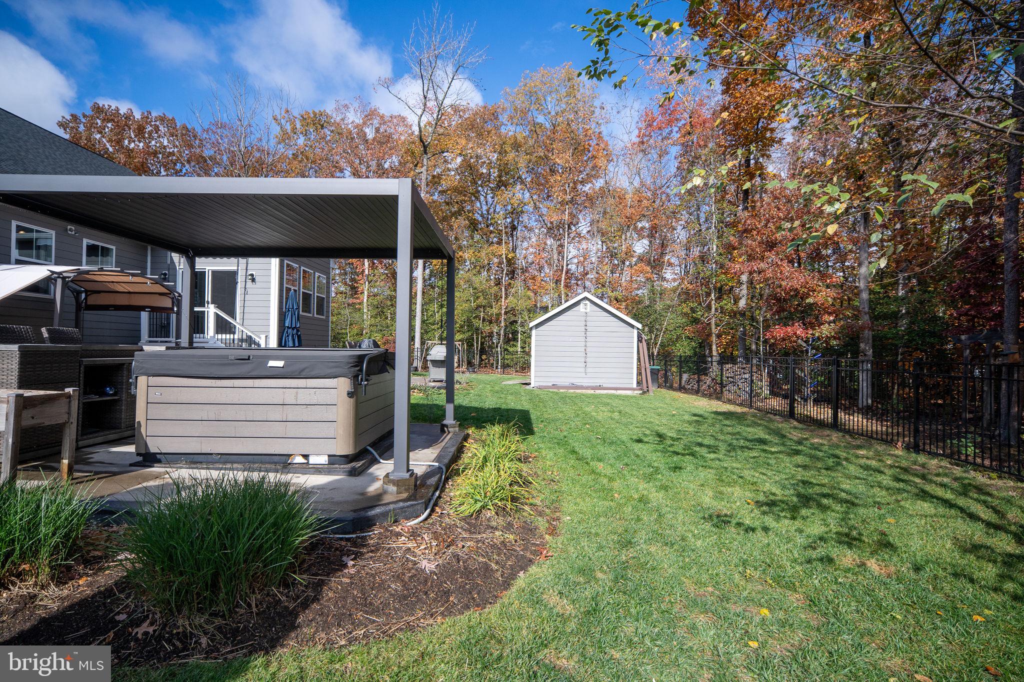 11411 STRIPED MAPLE COURT