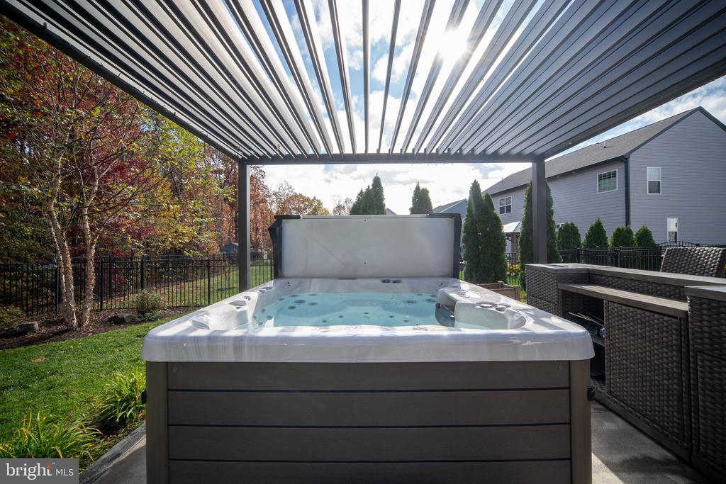 11411 STRIPED MAPLE COURT