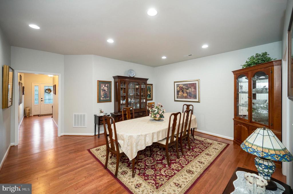9414 FYVIE LANE