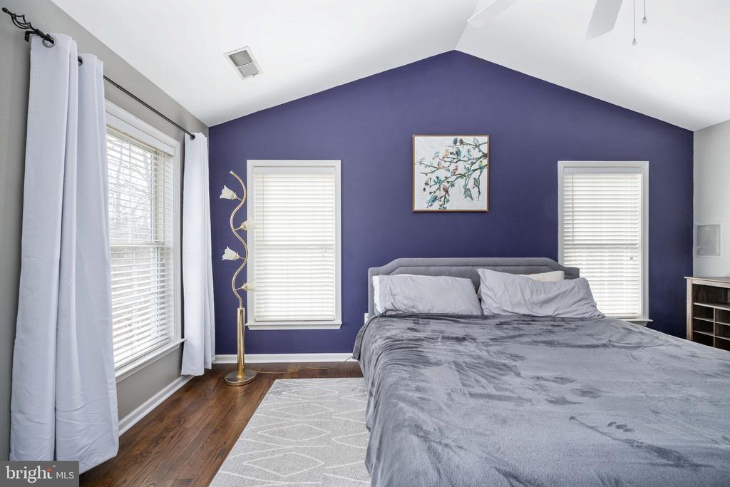 10610 KING EIDER COURT