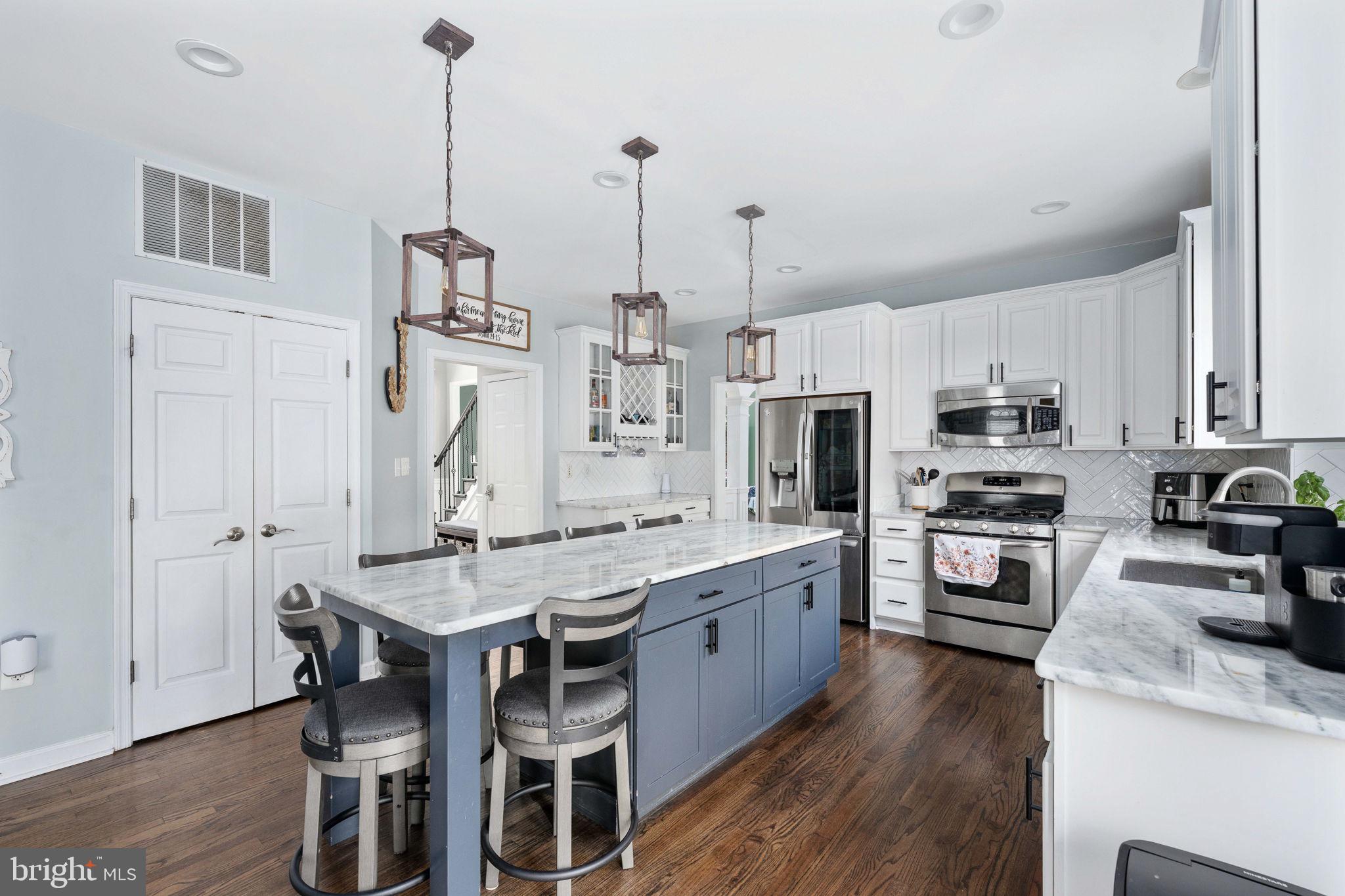 10610 KING EIDER COURT
