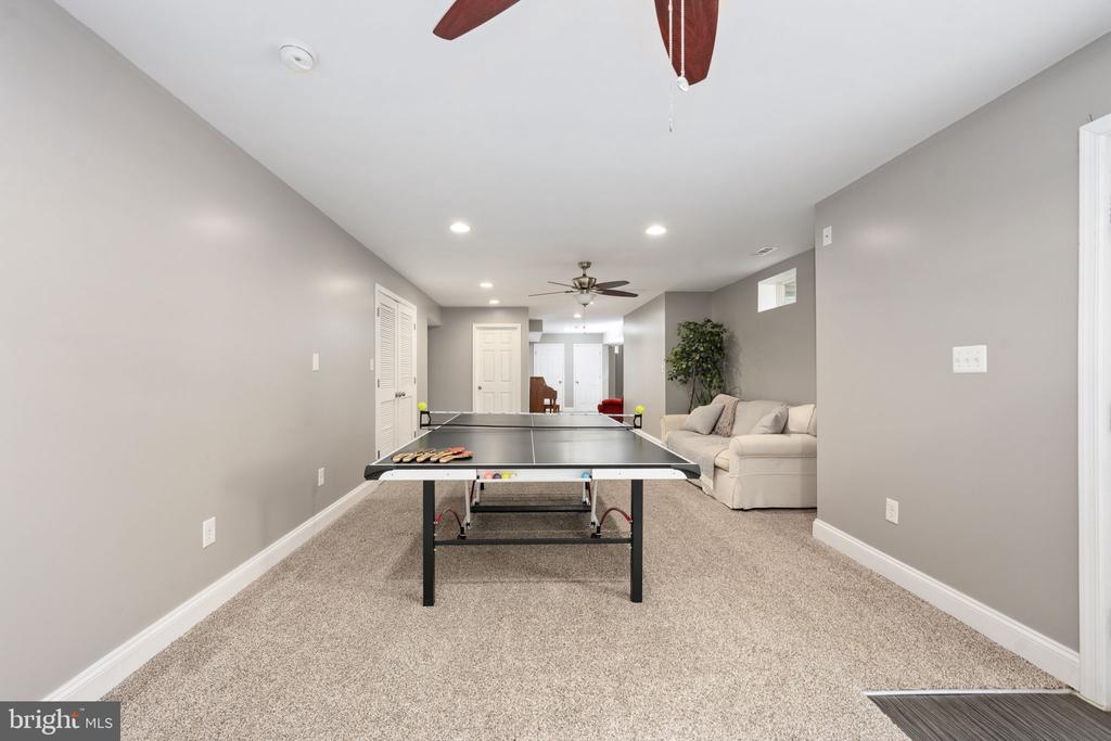 2615 GLENDAS WAY