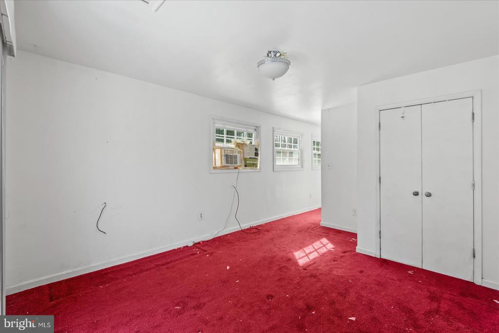 9301 ANTLER COURT