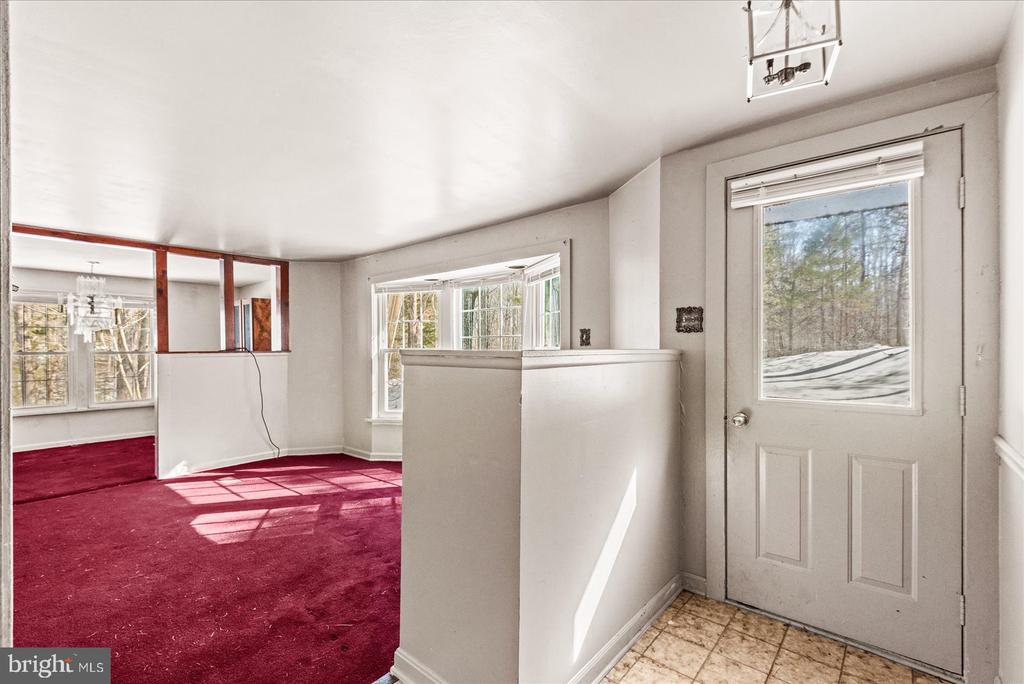 9301 ANTLER COURT