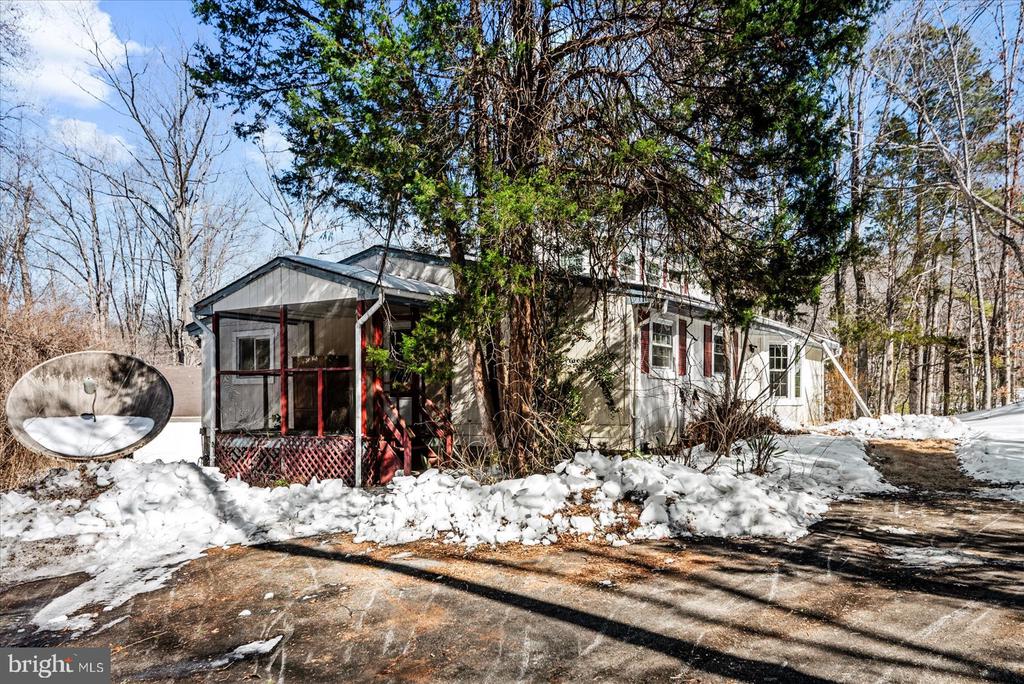 9301 ANTLER COURT
