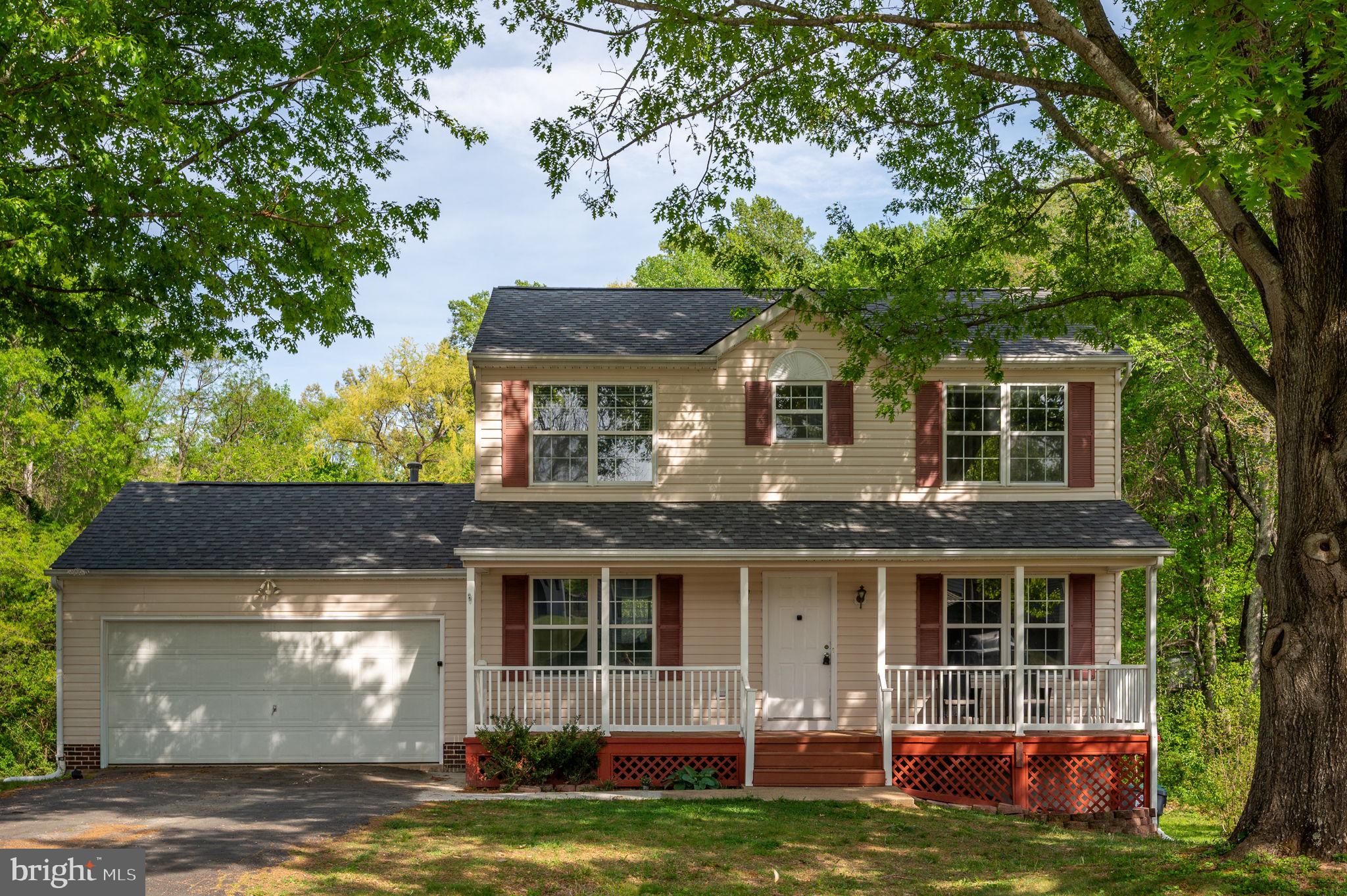 7504 LAURA LANE