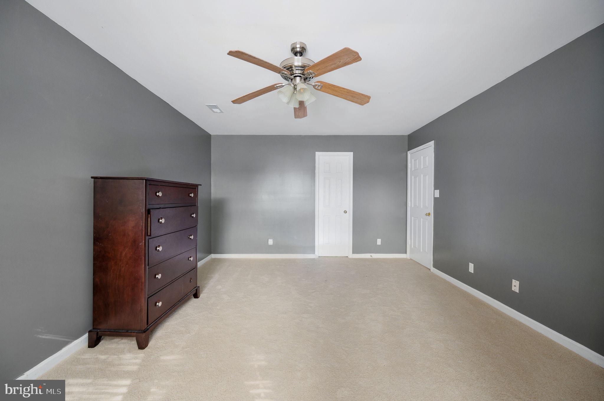 7504 LAURA LANE