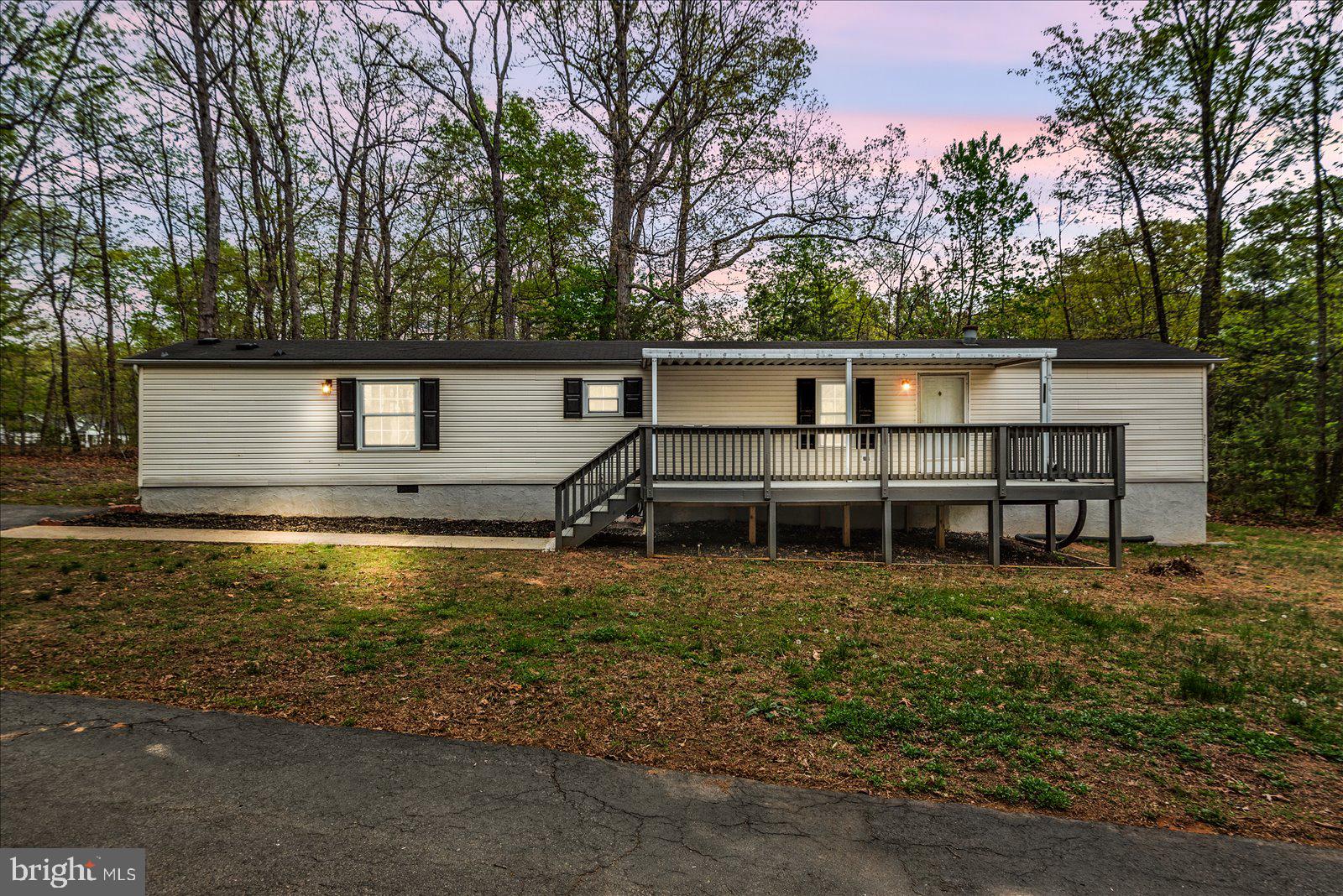 7449 LAKEWOOD LANE