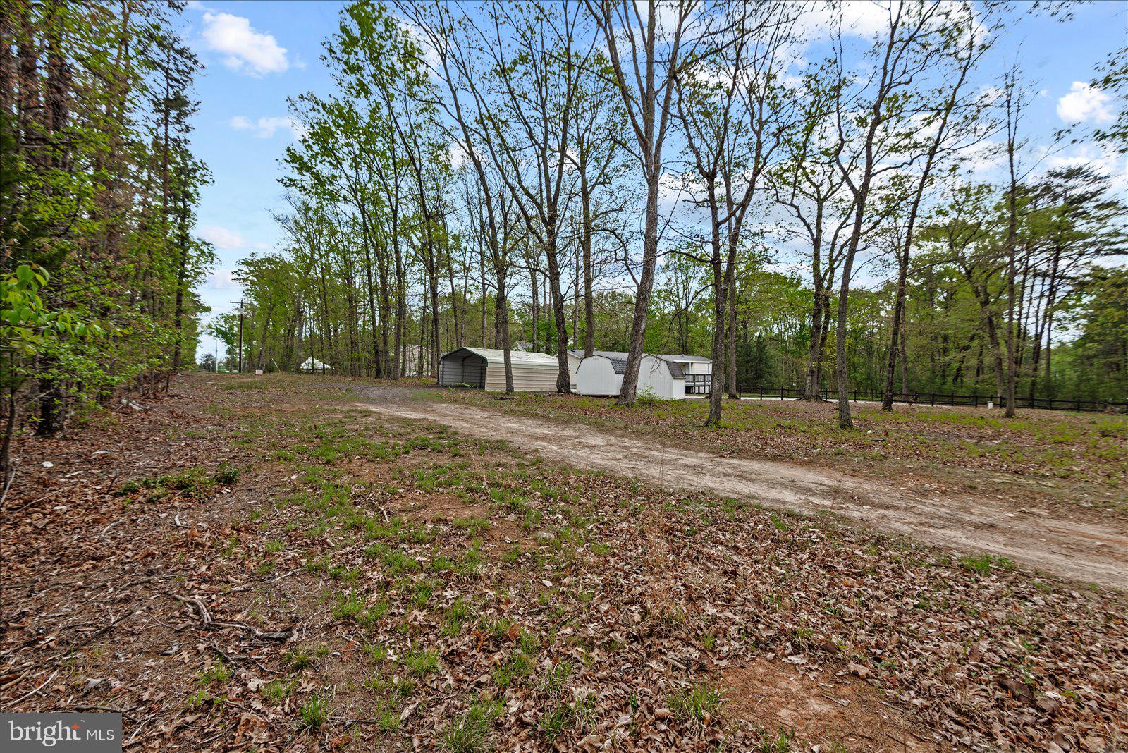 7449 LAKEWOOD LANE