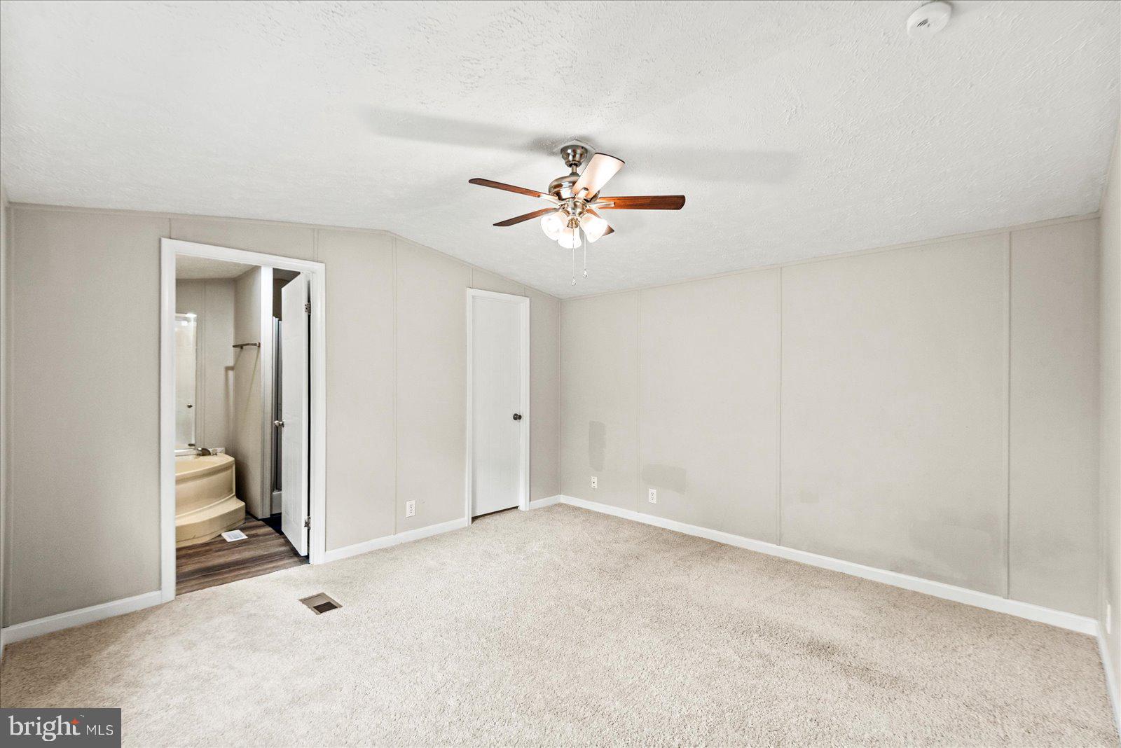 7449 LAKEWOOD LANE