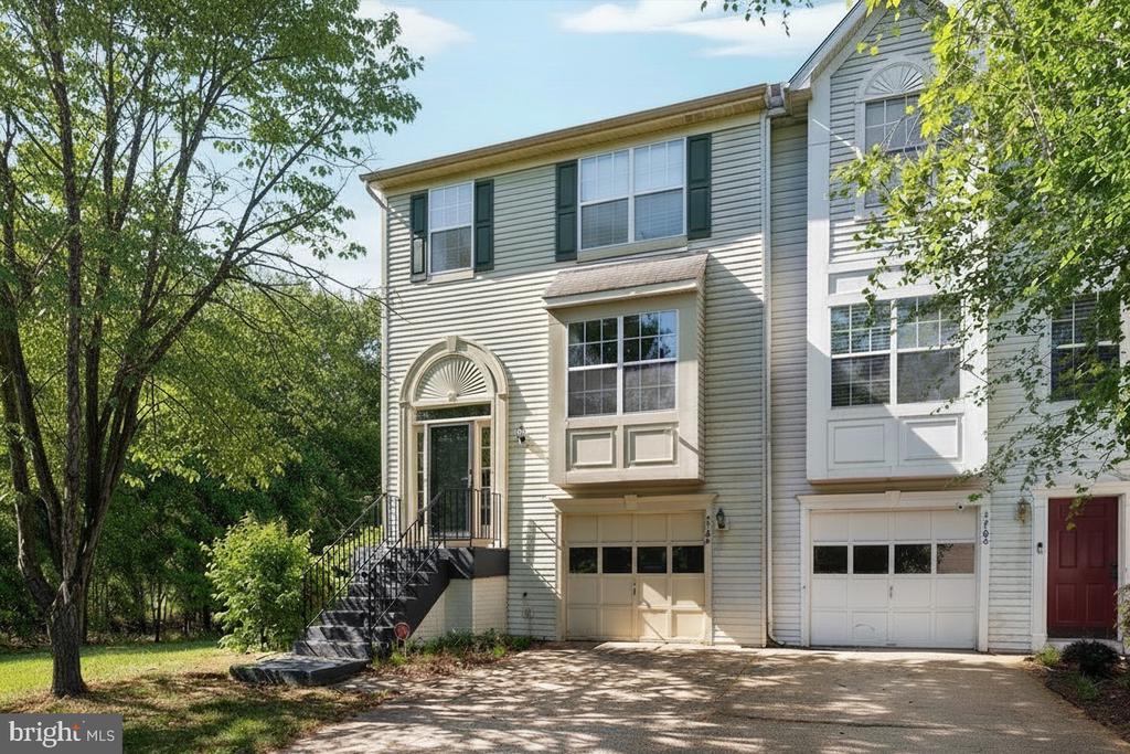 5700 FALLS WAY COURT