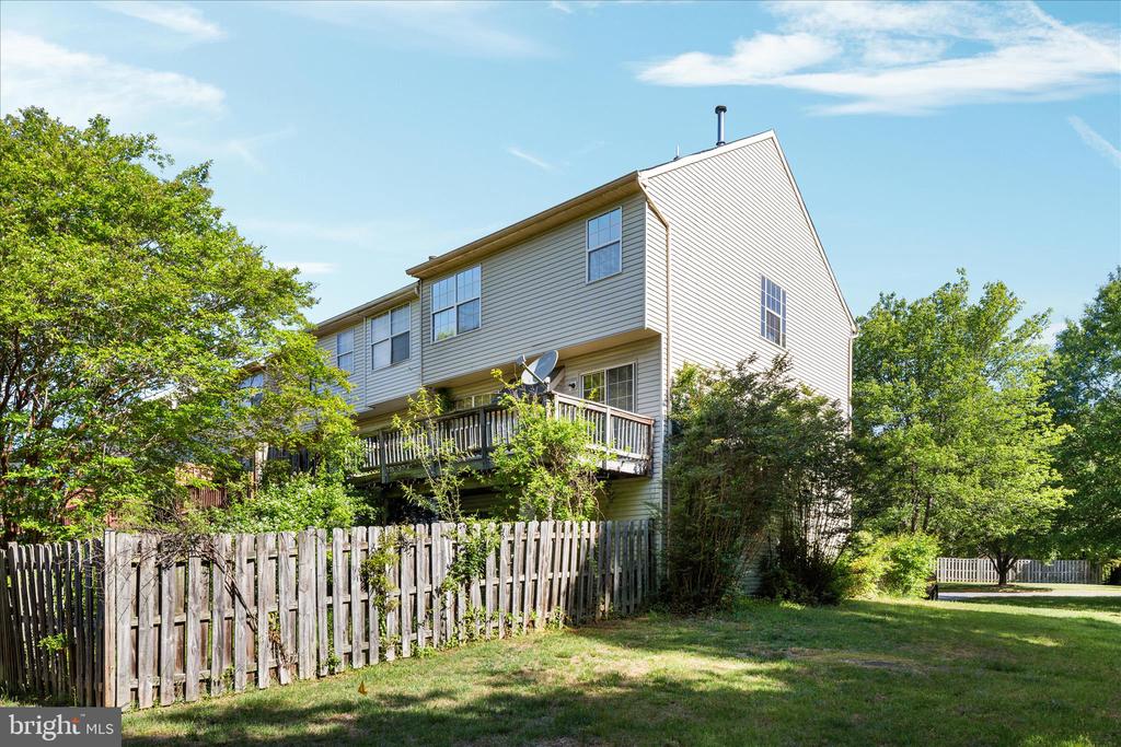 5700 FALLS WAY COURT