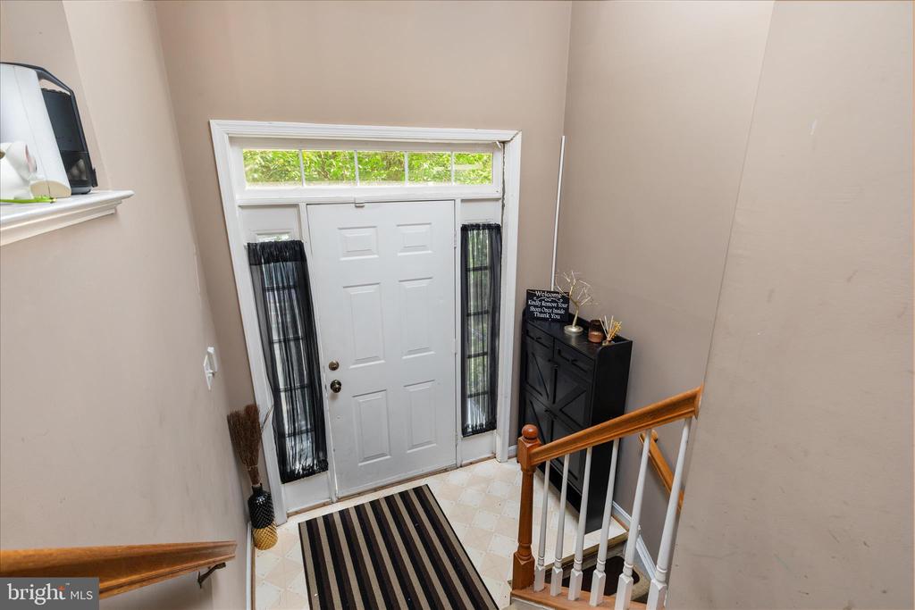 5700 FALLS WAY COURT