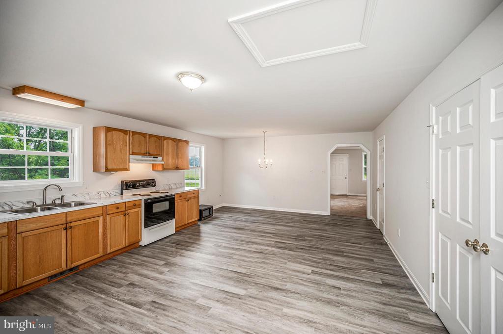 11226 SINGLE OAK ROAD