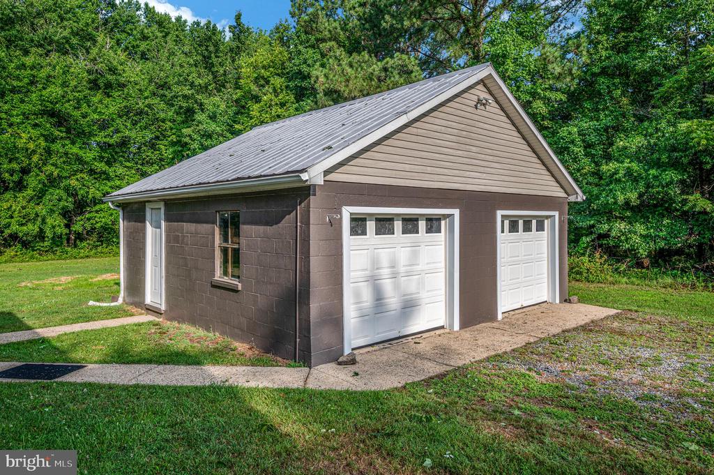 11226 SINGLE OAK ROAD