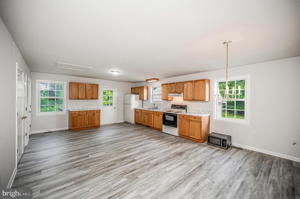 11226 SINGLE OAK ROAD