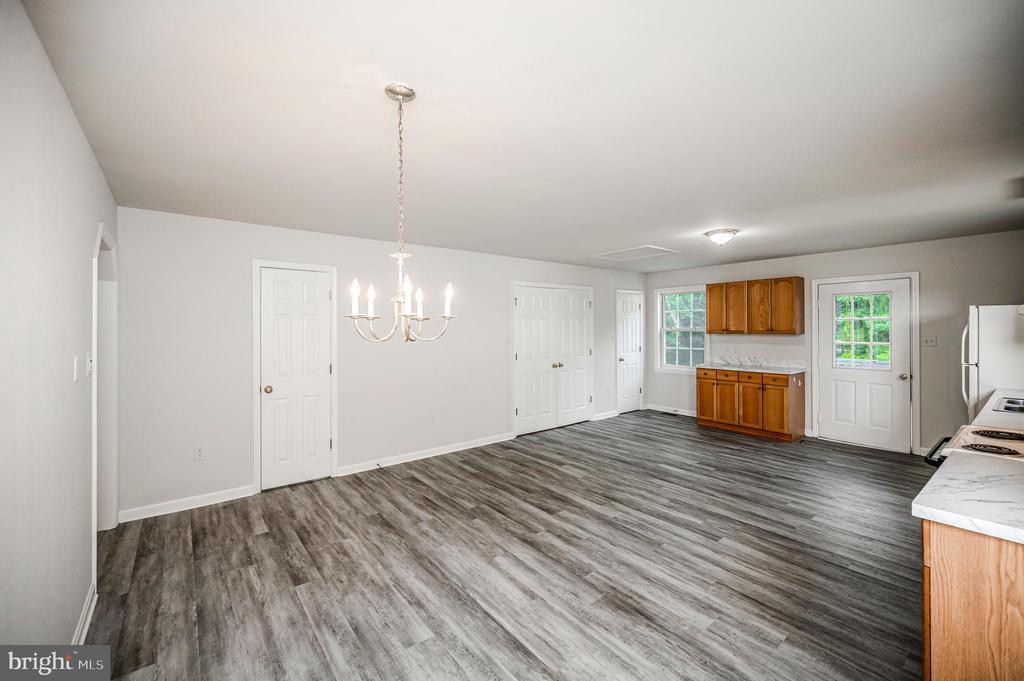 11226 SINGLE OAK ROAD