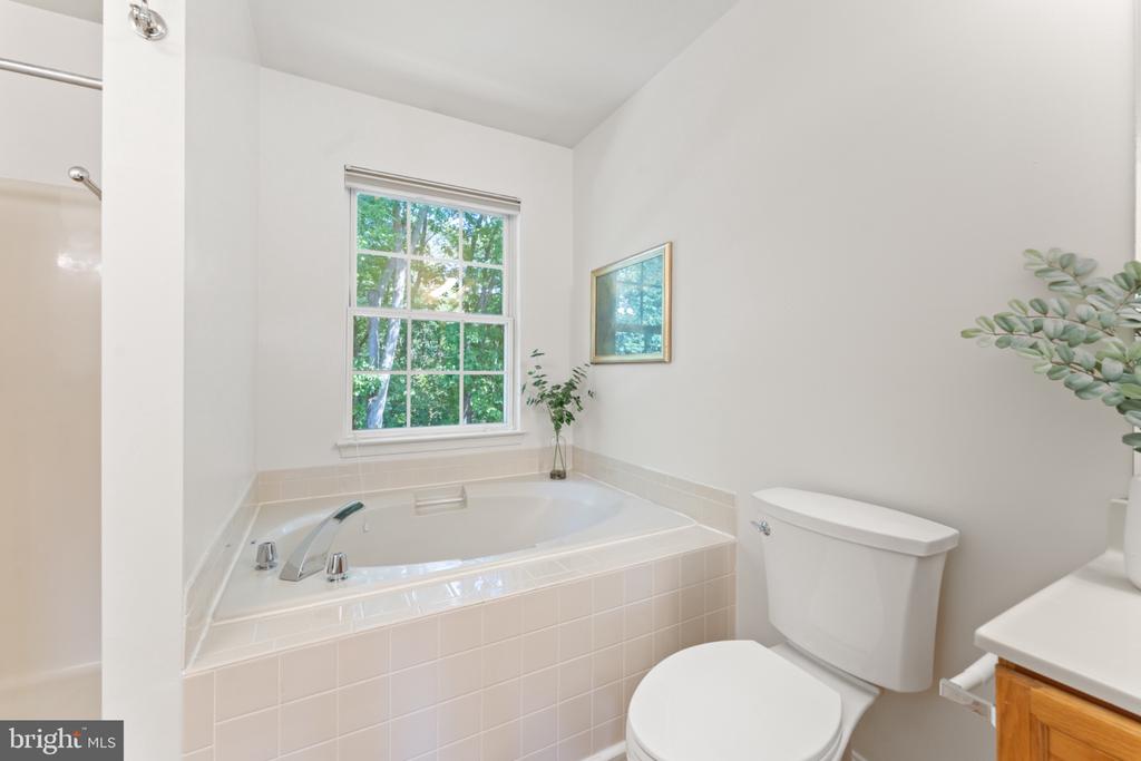 10105 COTTER COURT