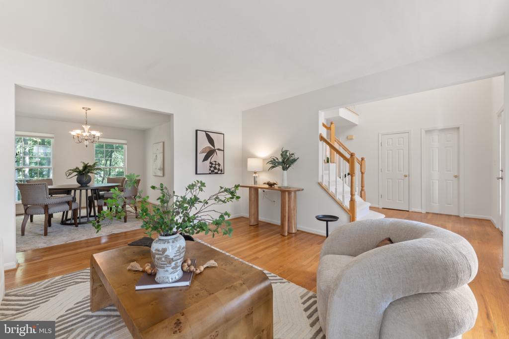 10105 COTTER COURT
