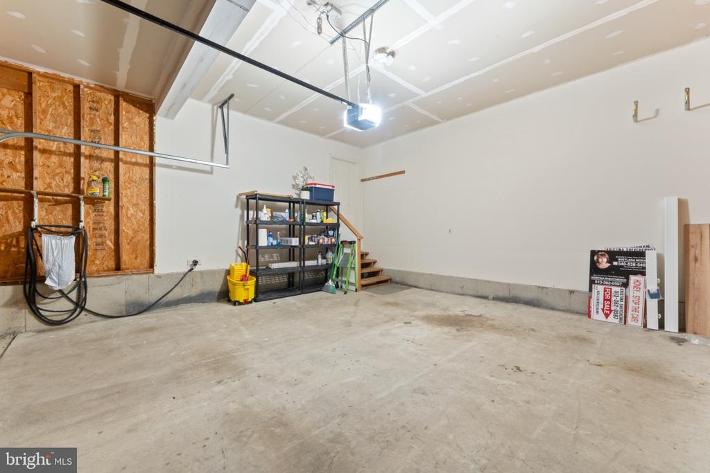 10105 COTTER COURT