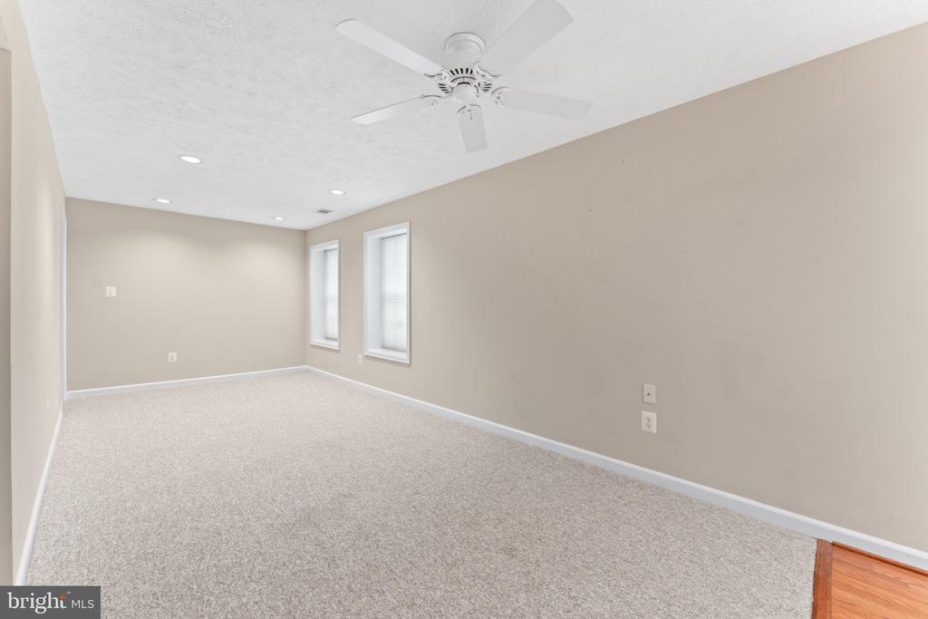 10105 COTTER COURT