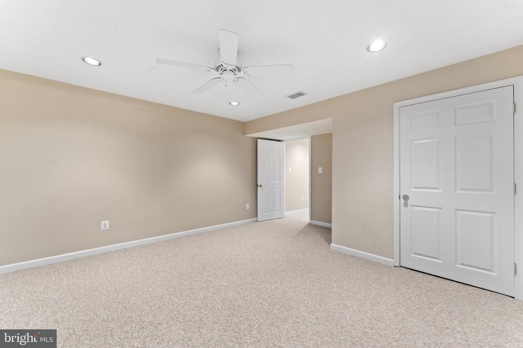 10105 COTTER COURT