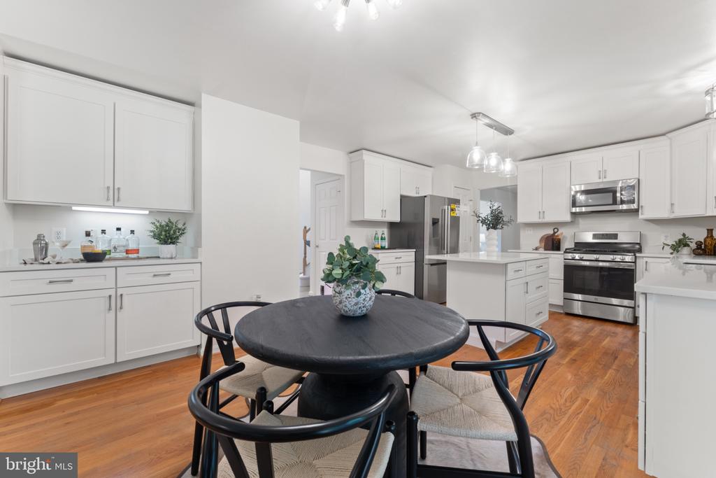 10105 COTTER COURT
