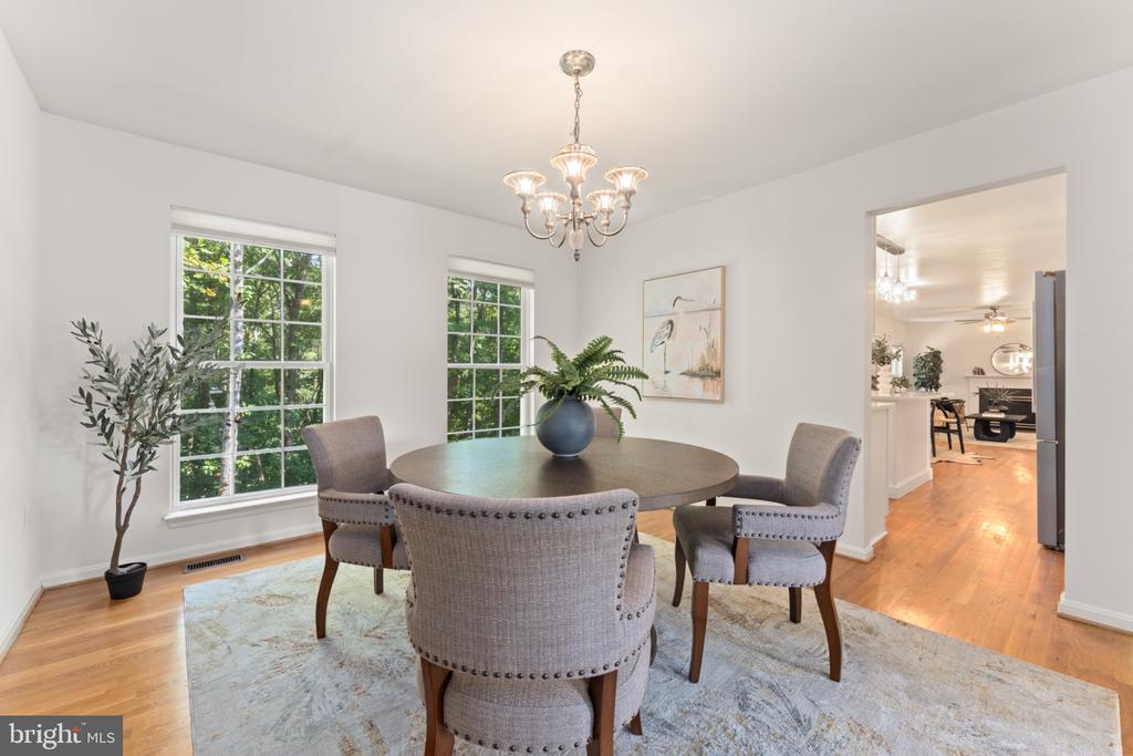 10105 COTTER COURT
