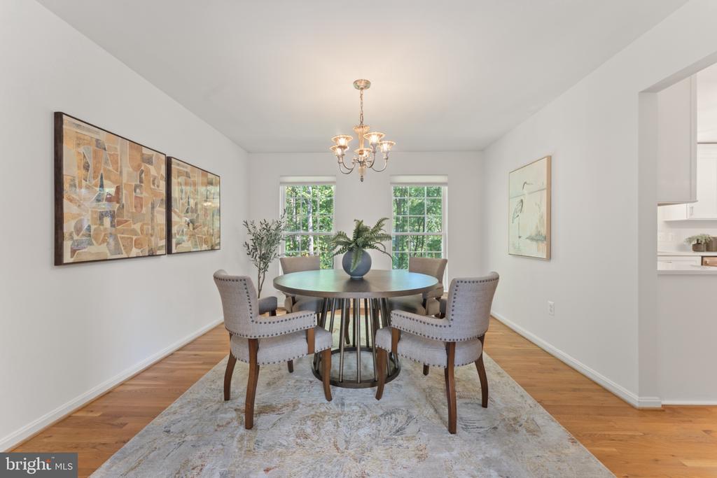 10105 COTTER COURT