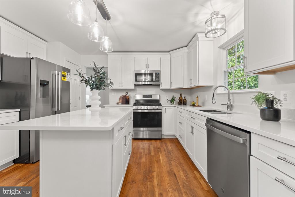 10105 COTTER COURT
