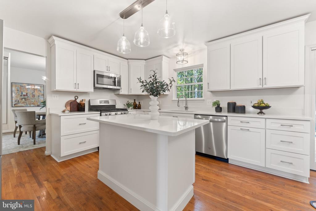 10105 COTTER COURT