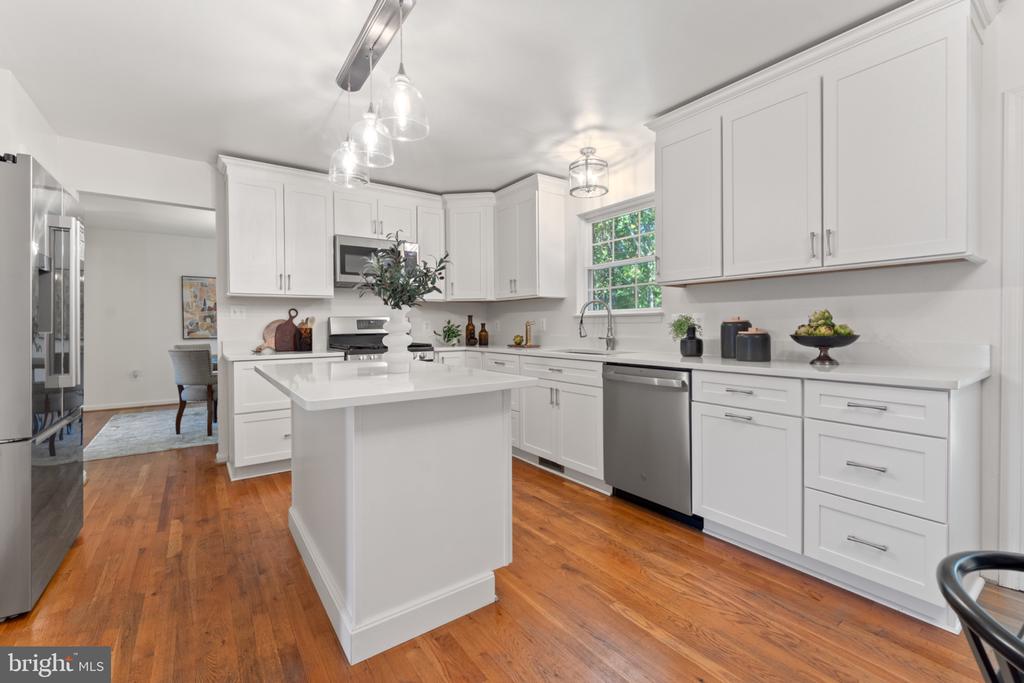10105 COTTER COURT