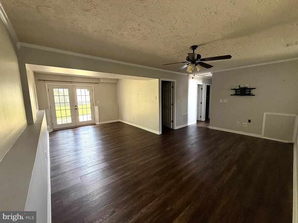 11512 WOODLAND VIEW DRIVE
