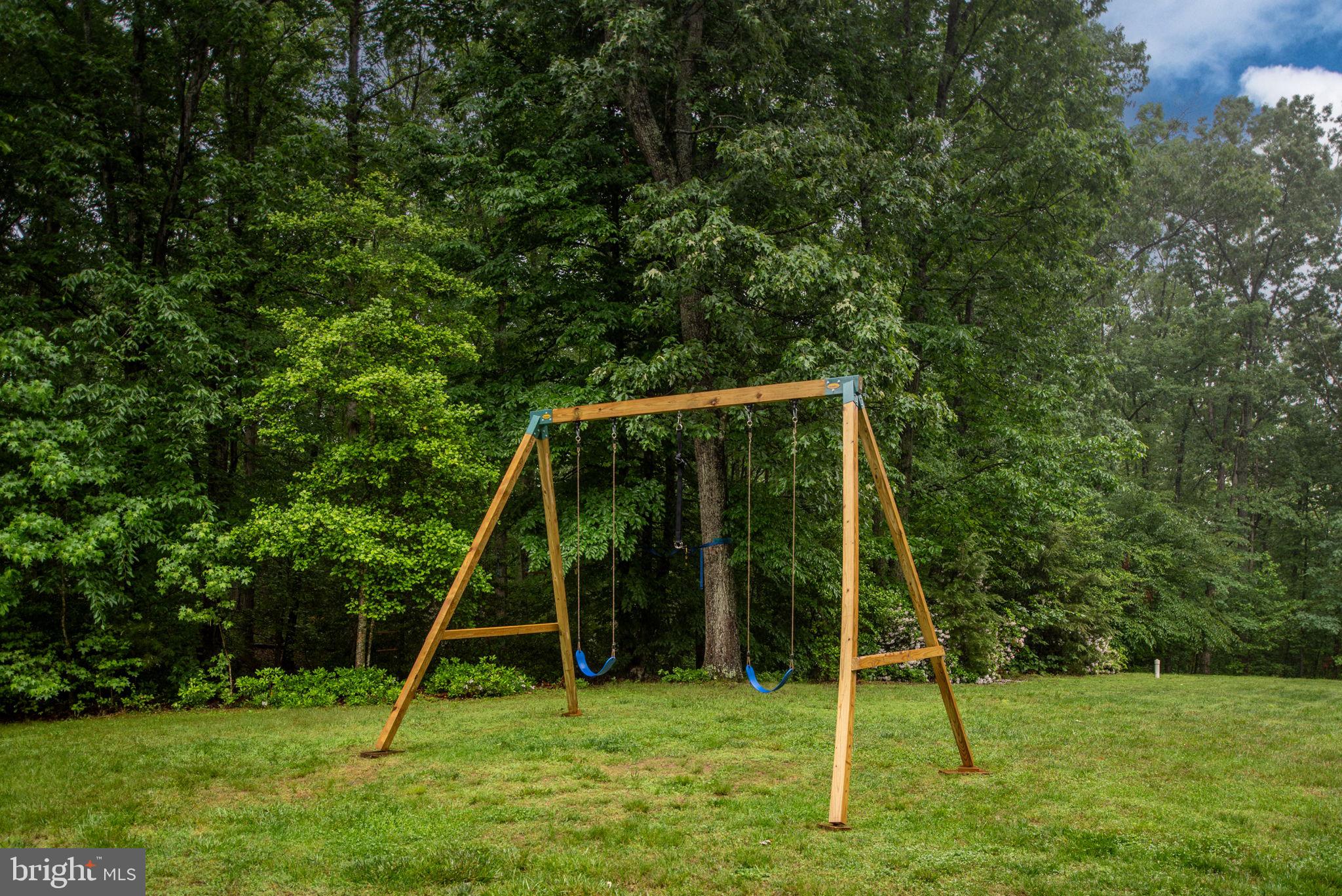 109 FALLING CREEK DRIVE