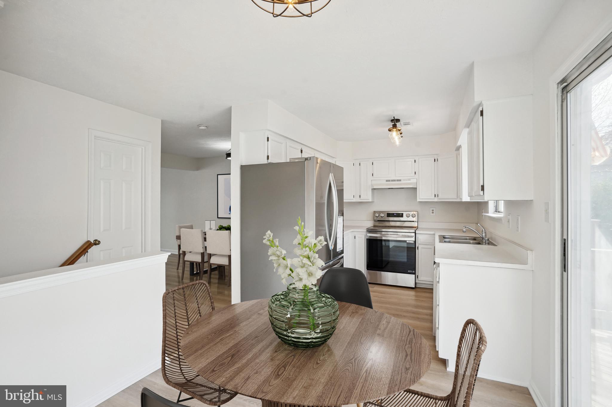 211 BLUERIDGE COURT