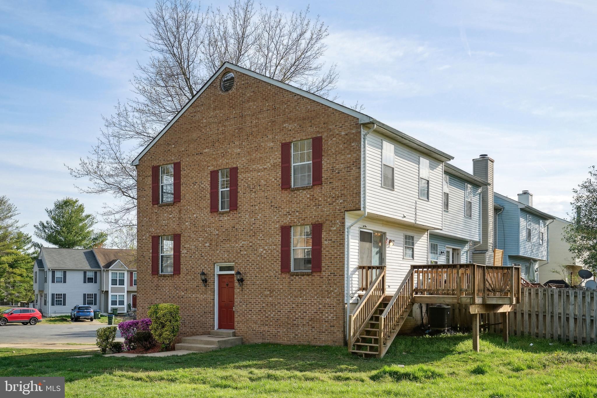 211 BLUERIDGE COURT