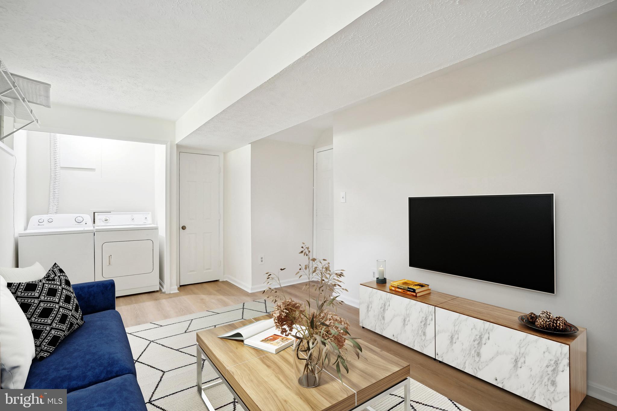211 BLUERIDGE COURT