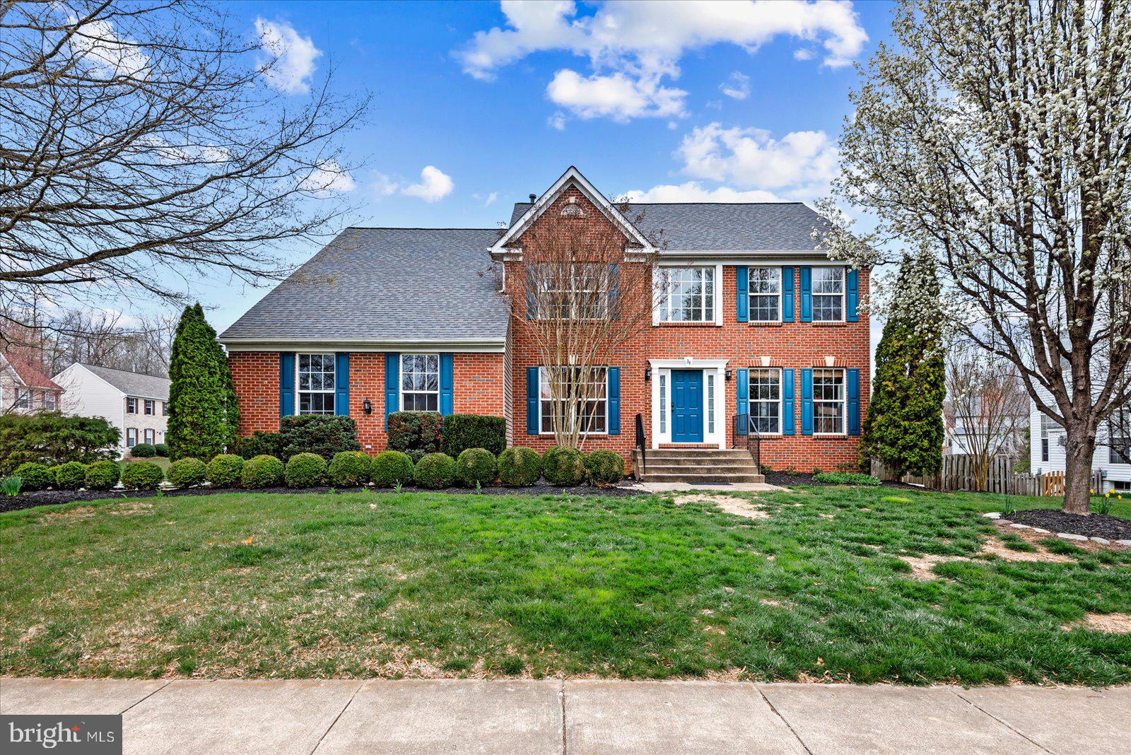 34 SAINT ADAMS DRIVE