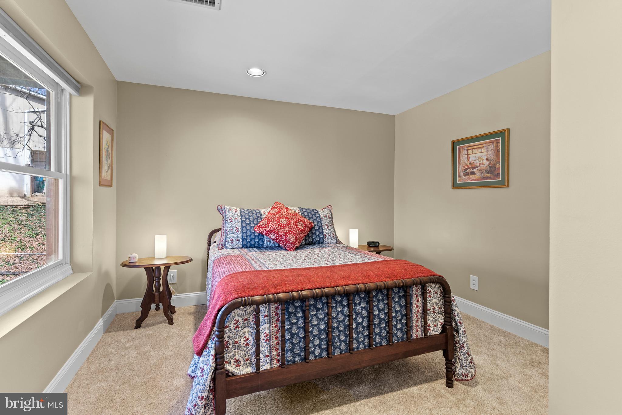 2041 MIDSHIPMAN DRIVE