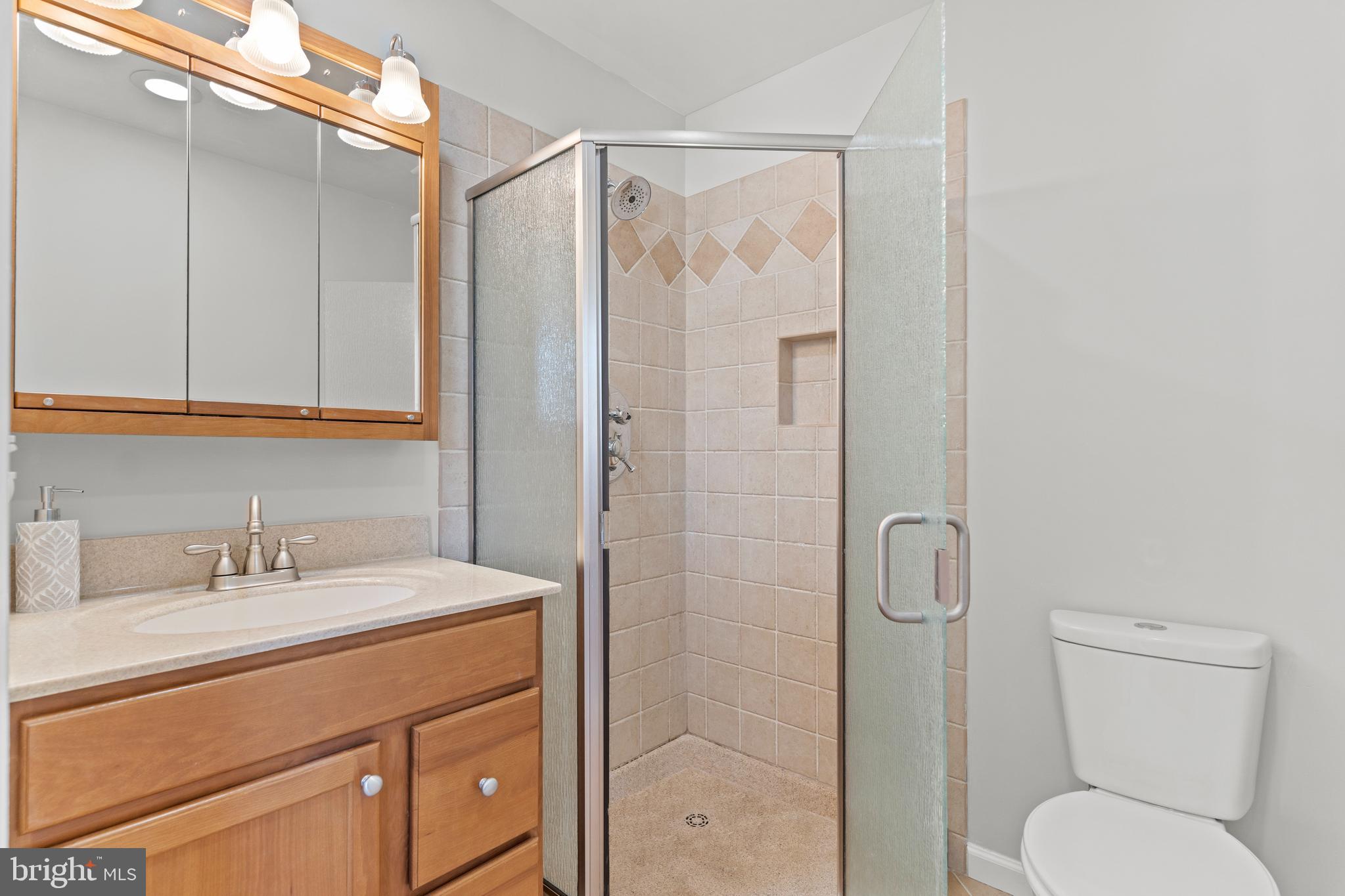 2041 MIDSHIPMAN DRIVE