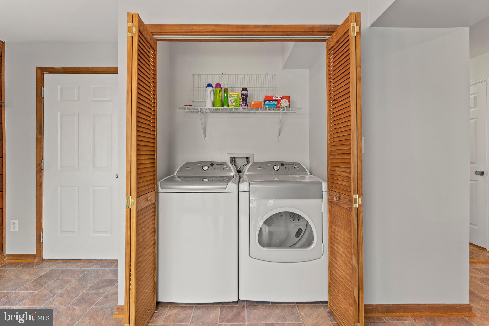 2041 MIDSHIPMAN DRIVE