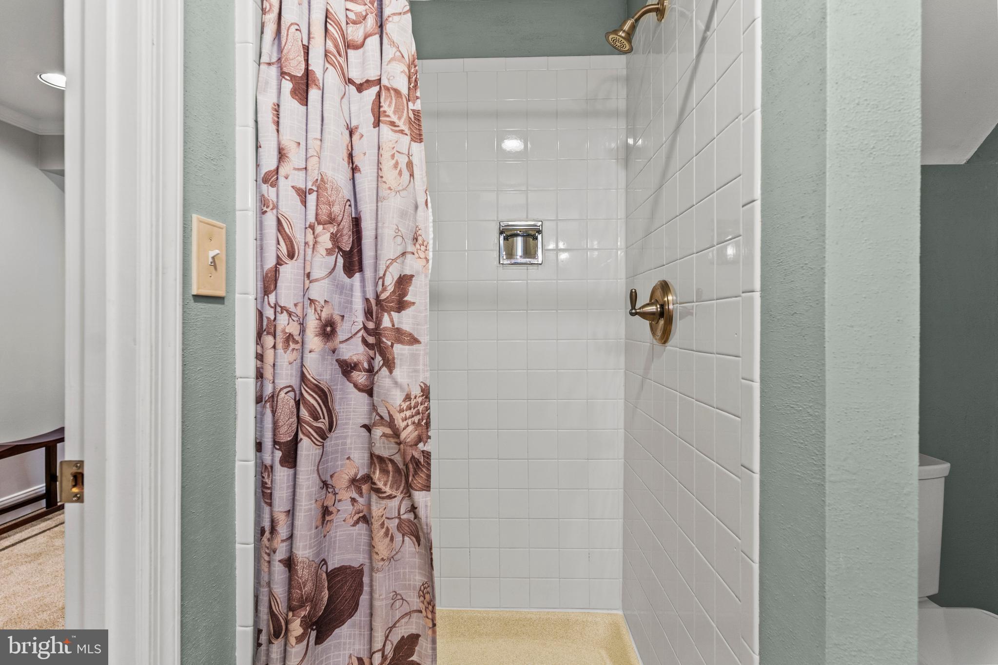 2041 MIDSHIPMAN DRIVE