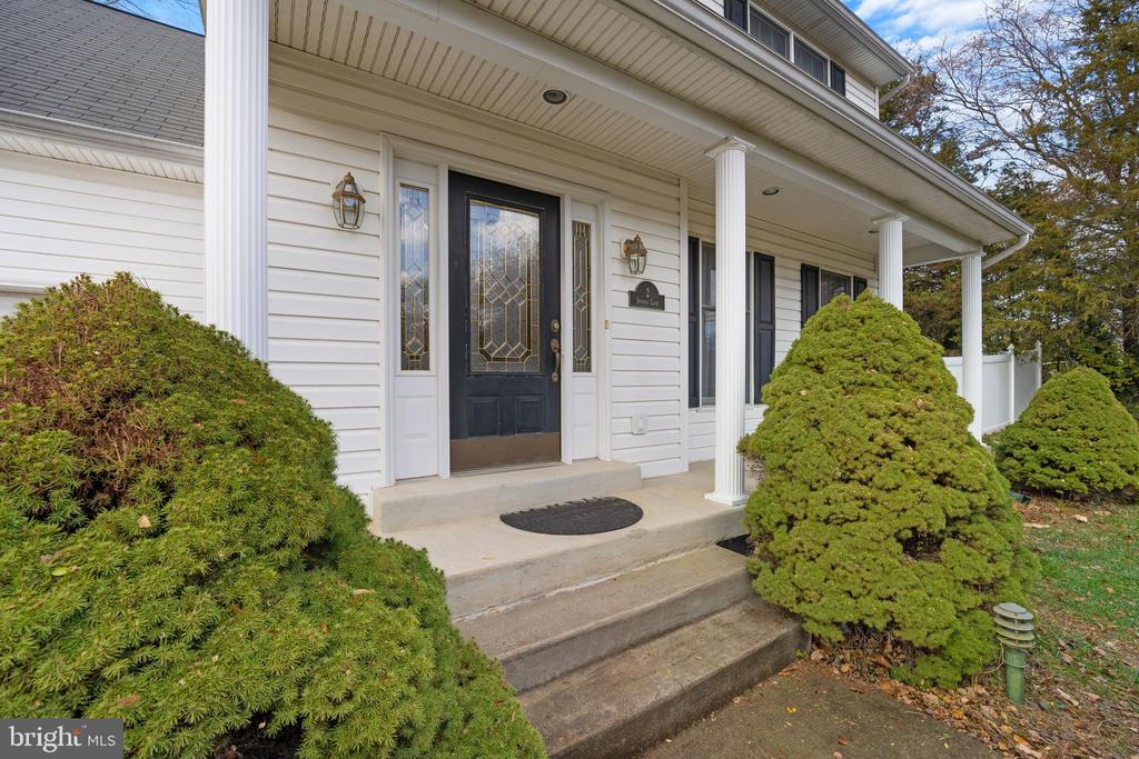 2 SEQUOIA LANE