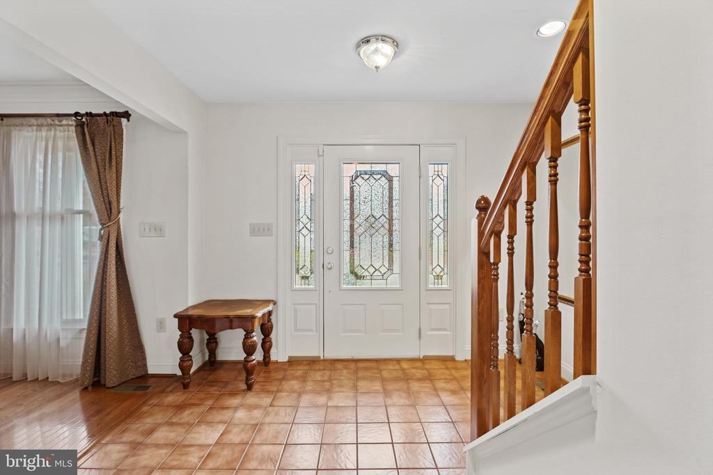 2 SEQUOIA LANE