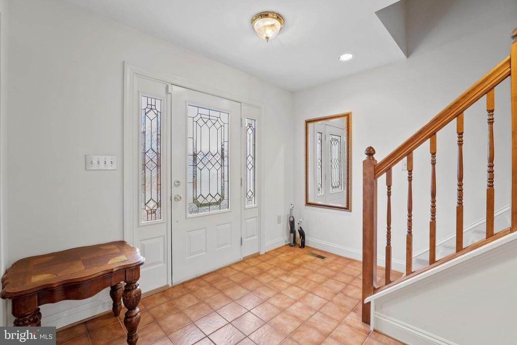 2 SEQUOIA LANE