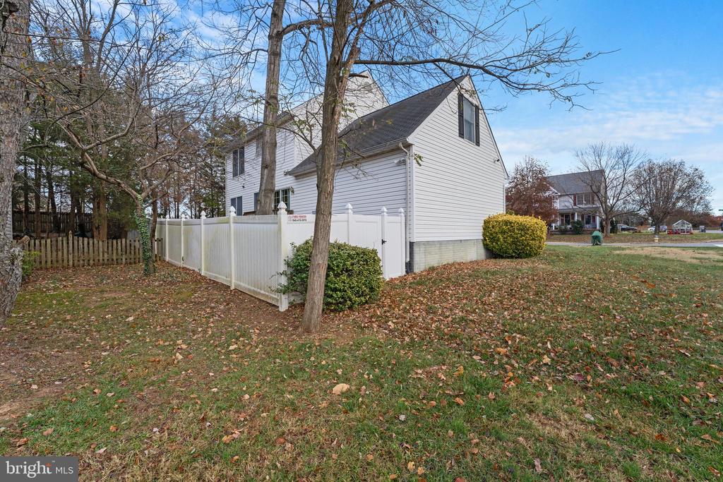 2 SEQUOIA LANE