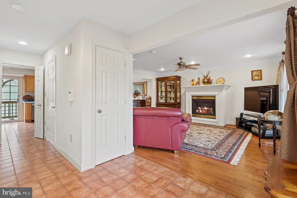 2 SEQUOIA LANE