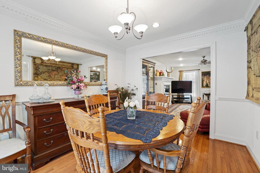 2 SEQUOIA LANE