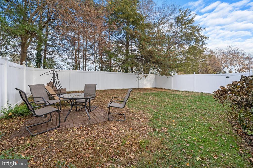 2 SEQUOIA LANE